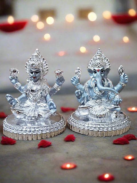 Divine Studio Grey & Silver-Toned Lord Lakshmi Ganesh Idol Showpiece