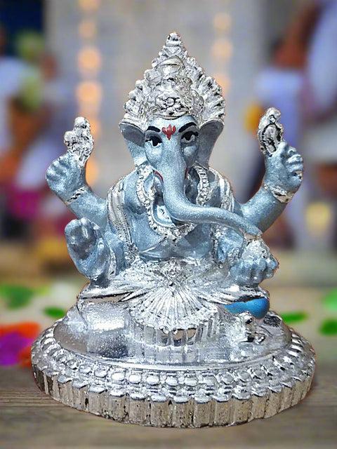 Divine Studio Grey & Silver-Toned Lord Lakshmi Ganesh Idol Showpiece