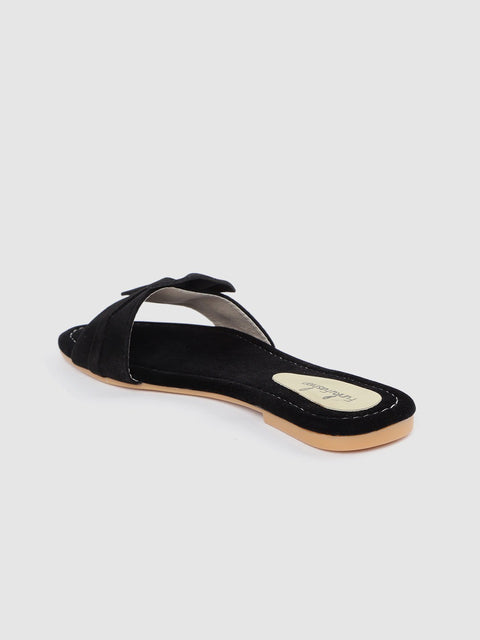 Buy Fashionable and Functional | Women's Flat Sandals for Everyday Wear