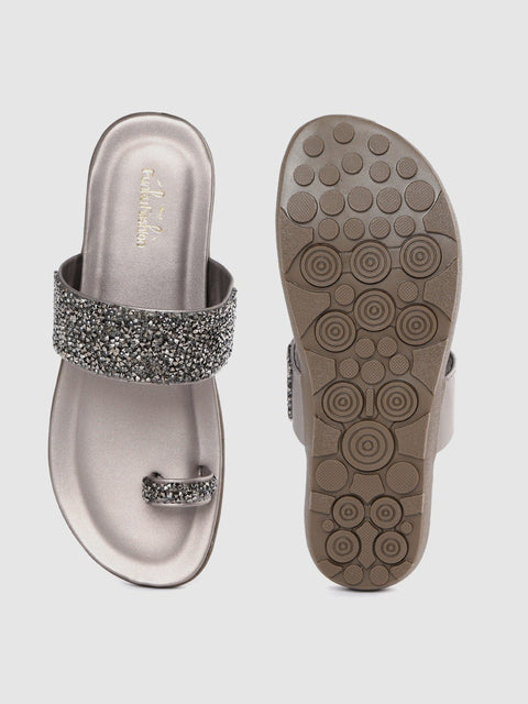 Buy flat sandals in india